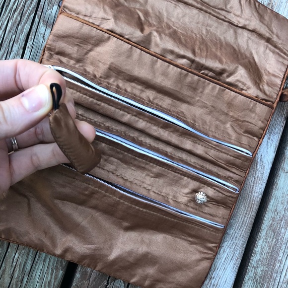 Makeup Bag 💄 - Picture 3 of 11